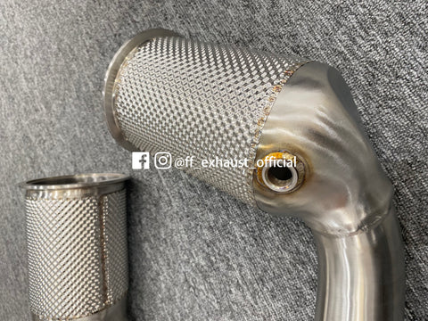 Rüsten Sie die Downpipes des Audi B9 RS4/RS5 auf