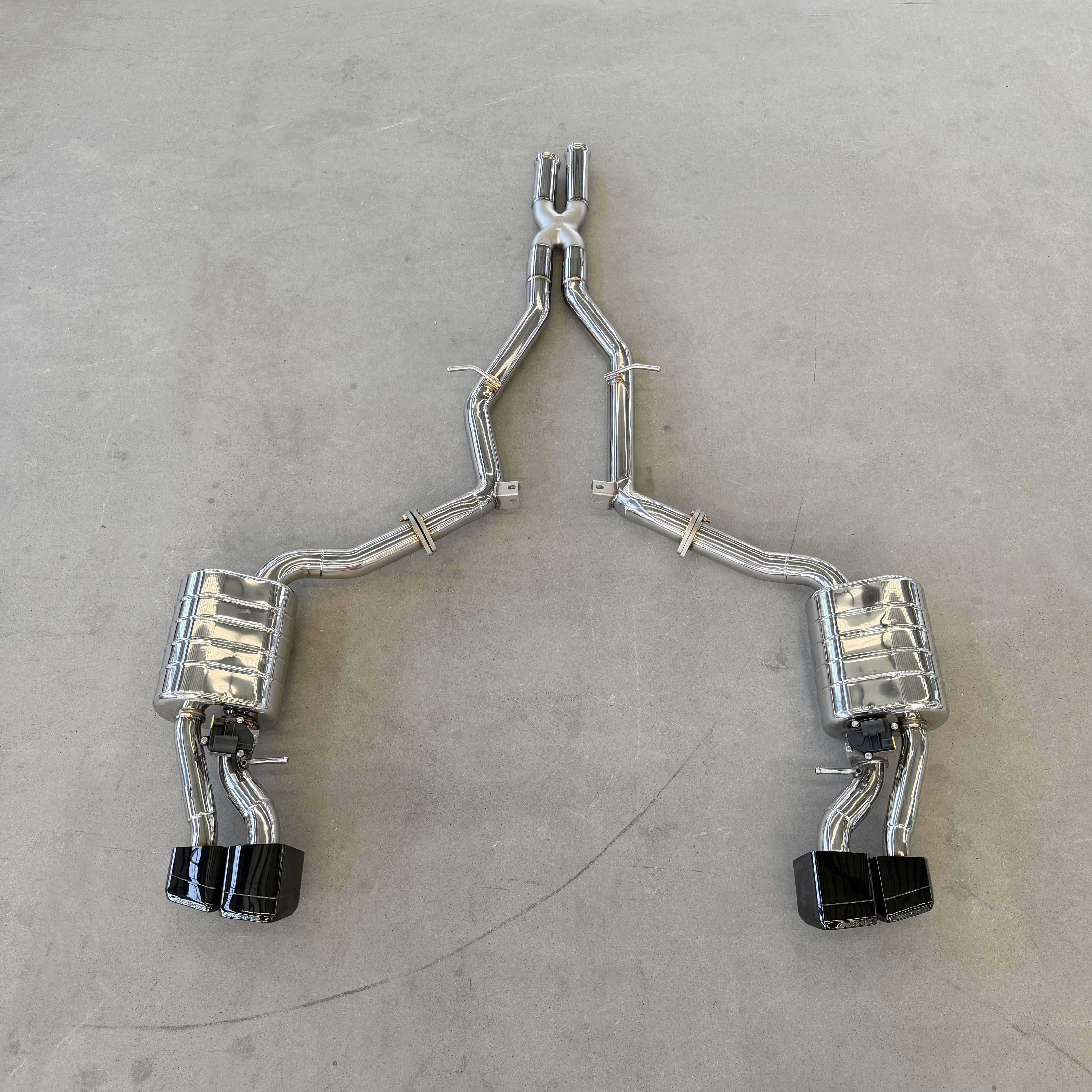 Valvetronic Exhaust System for Mercedes Benz E63/CLS63 AMG – FF