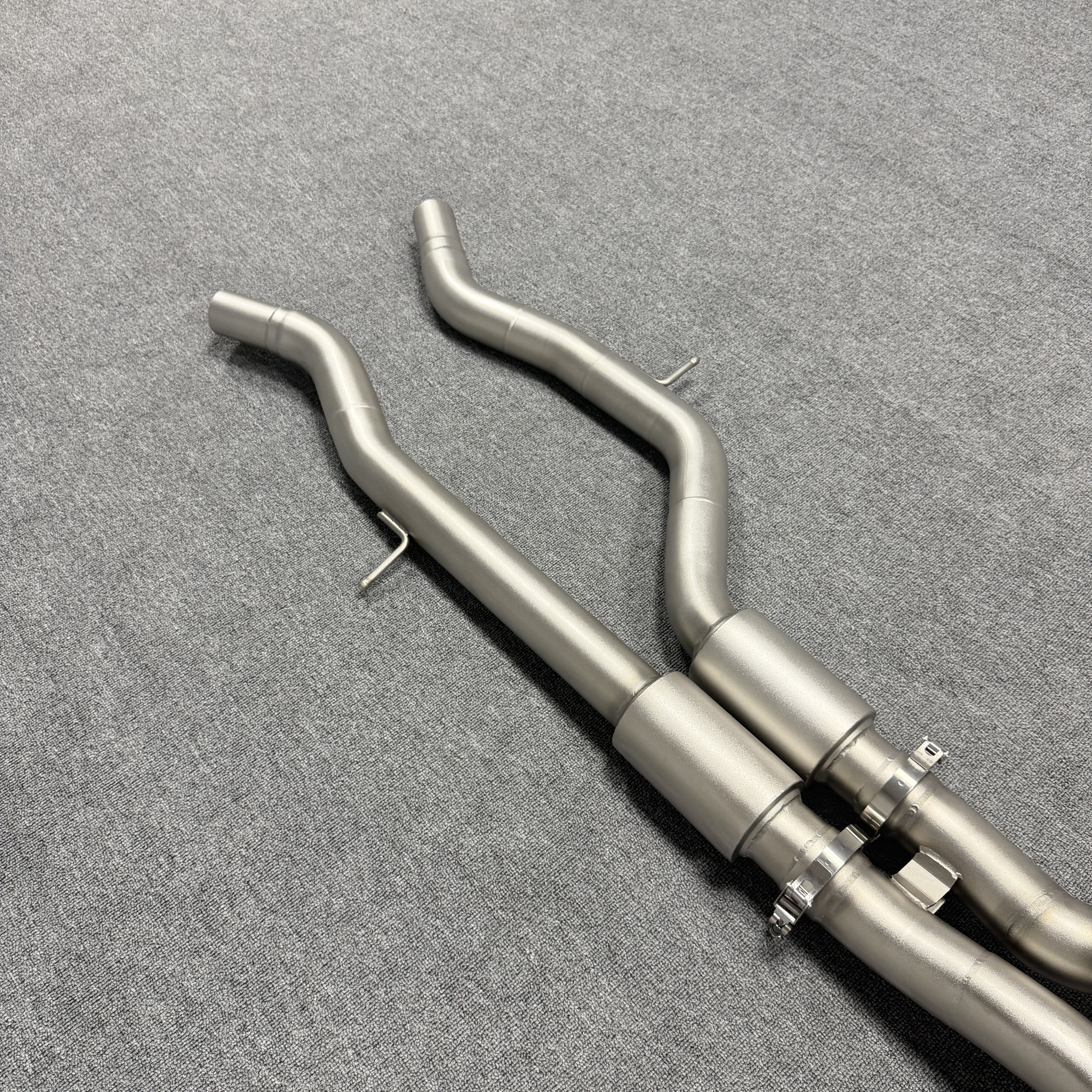 Midpipe with Z-PIPE design for BMW F8X M3/M4 S55 – FF Exhaust Shop
