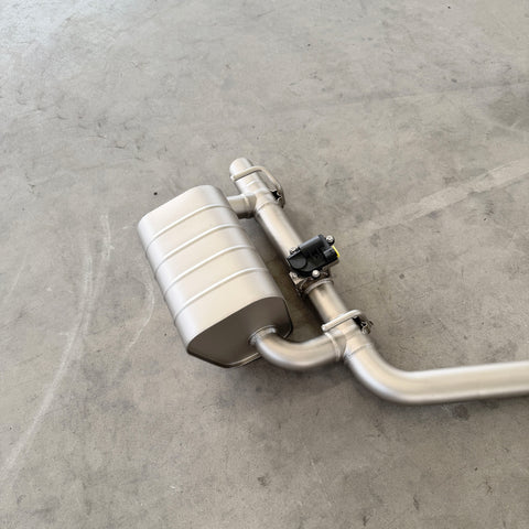 Valved exhaust muffler for Dodge Charger 